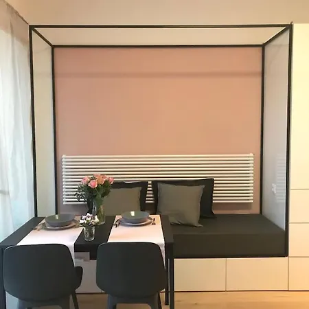 Sunny With Cute Dragon In The Center+parking * Λιουμπλιάνα