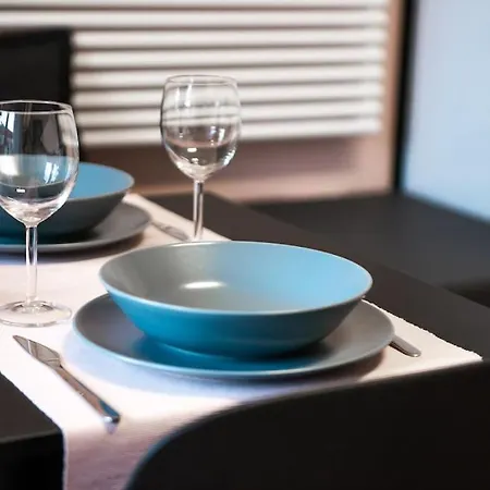 Sunny With Cute Dragon In The Center+parking Appartamento *