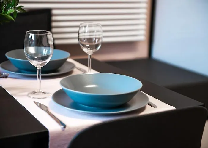 Sunny With Cute Dragon In The Center+parking Appartamento *